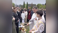 «Я не батюшка!»: В мережі завірусилося відео діалогу з освячення пасок