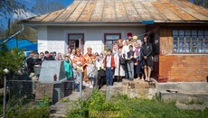 В Загонцях митрополит Віктор помолився з гнаною Покровською громадою