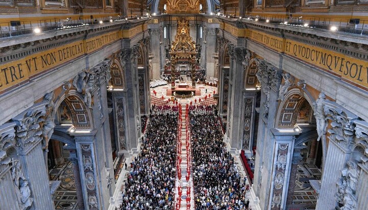 Месса в соборе Святого Петра 7 мая 2025 г. Фото: vaticannews