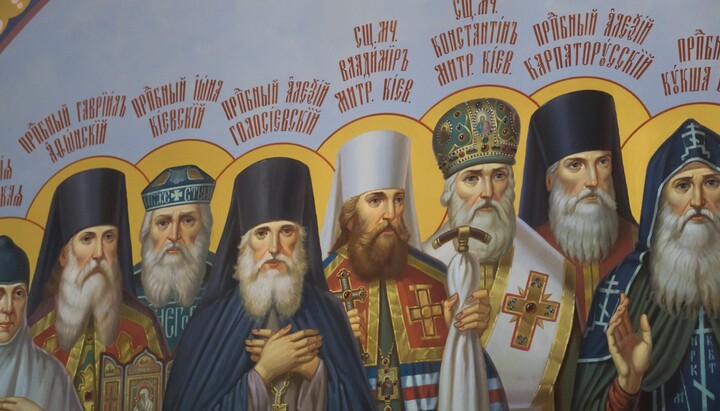 Такими фресками в Лавре «готовились к оккупации». Фото: РБК
