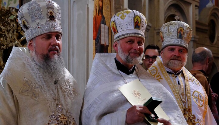 Иосиф Засанский (в центре) вместе с Думенко и Яременко. Фото: Фейсбук ПЦУ