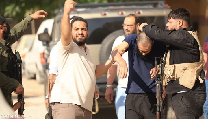 Syrian security forces detaining the head of an ISIS cell and their five associates. Photo: Sky News Arabia