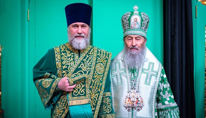 Протодиакон Вадим Новинский и Митрополит Онурфий. Фото: Фейсбук Новинского