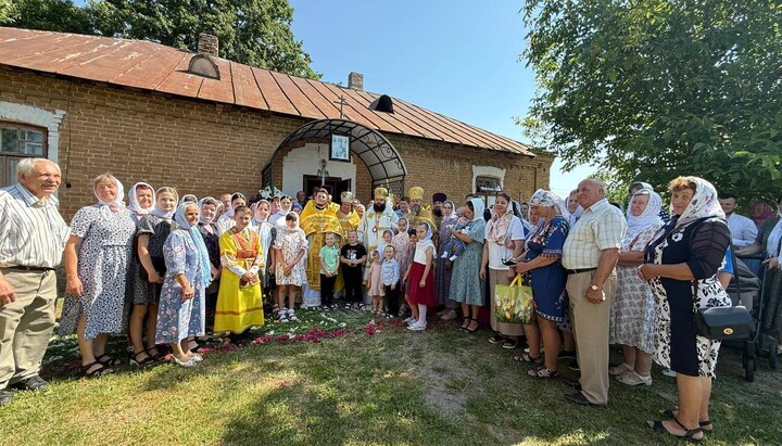 Временный храм общины УПЦ в жилом доме прихожанки села Гильча. Фото: Пресс-служба Ровенской епархии УПЦ