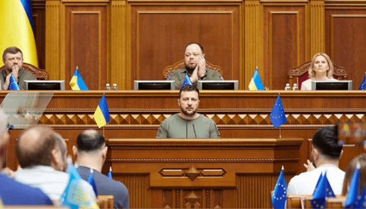 Зеленский в Верховной Раде. Фото: abcps.eu/Analytics
