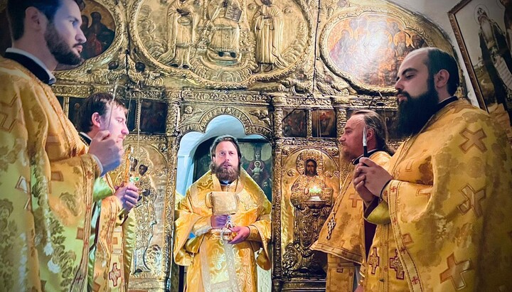 «Наместник Лавры ПЦУ» Авраамий Лотыш в храме преподобного Феодосия Печерского Дальних пещер. Фото: ПЦУ