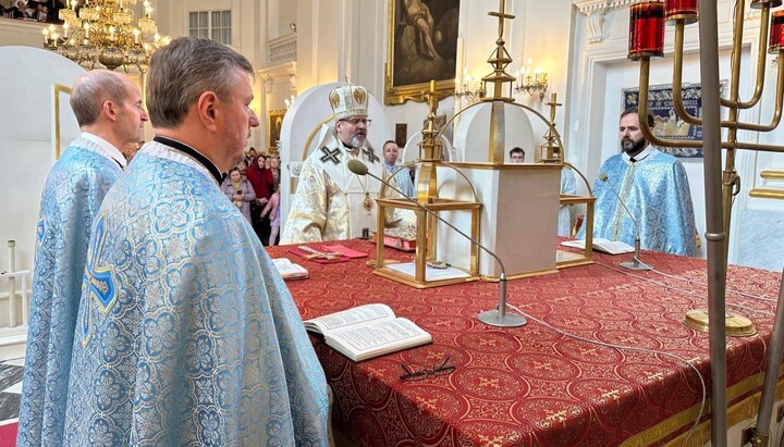Глава УГКЦ Шевчук во время службы в Варшавском соборе на Медовой. Фото: пресс-служба УГКЦ