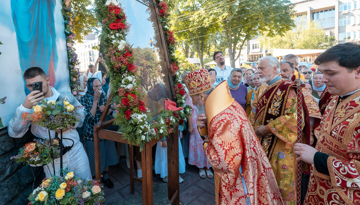 Блаженнейший Митрополит Онуфрий в Ильинском храме Киева. Фото: УПЦ