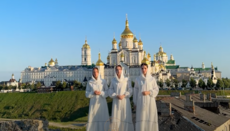 24 хора приходов УПЦ исполнили песнопение в честь Богородицы