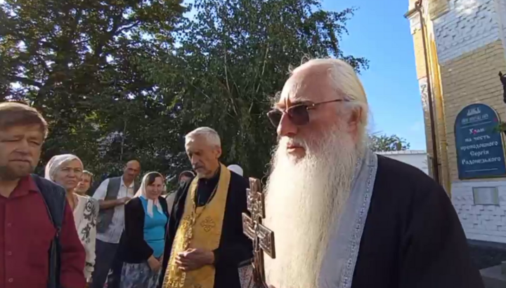 Молитвенное стояние возле Киево-Печерской лавры 11 августа 2025 г. Фото: t.me/save_Lavra