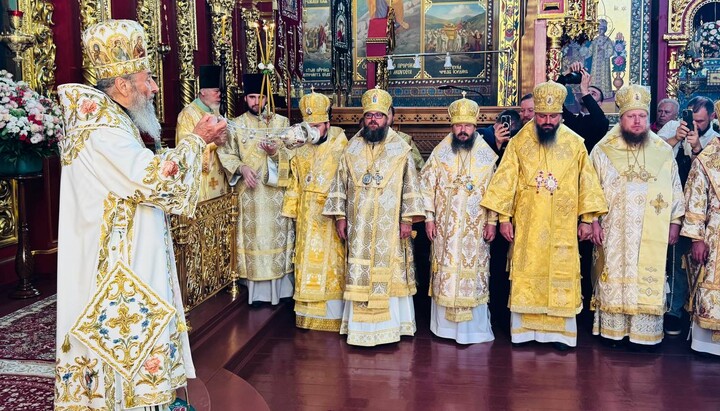 The solemn All-Night Vigil led by His Beatitude Metropolitan Onuphry. Photo: Desiatynnyi Monastery