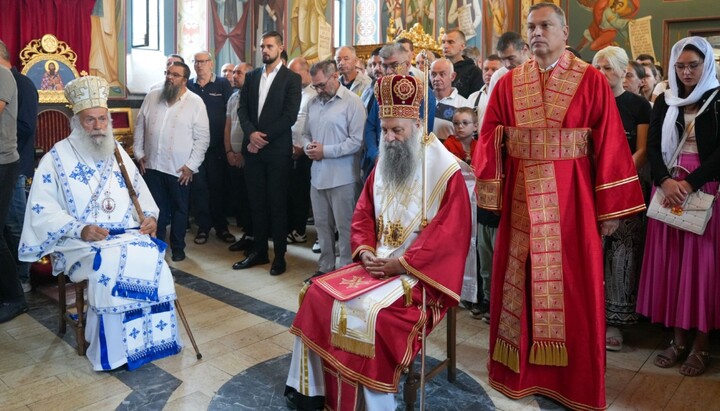 Патриарх Порфирий на литургии в храме Святого Стефана Дечанского. Фото: spc.rs