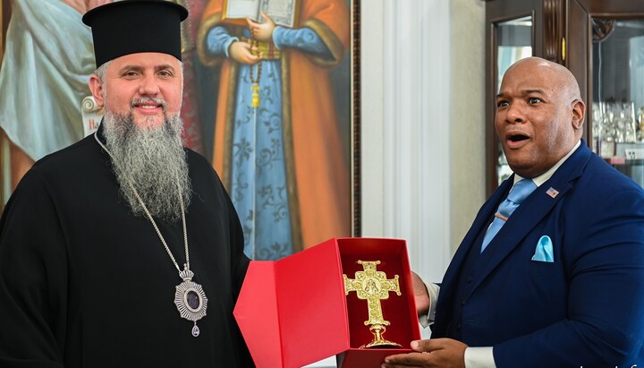 Думенко і Бернс. Фото: пресслужба ПЦУ
