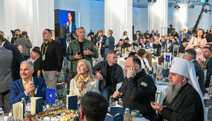 Yelensky, Stefanchuk, and Dumenko at the same table. Photo: OCU press service