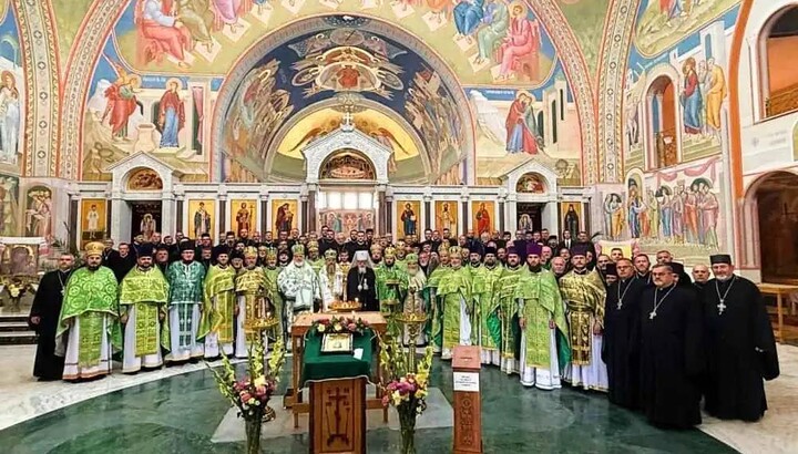 Божественная литургия в храме Премудрости Божией в день памяти святого Иова Потсдамского. Фото: Orthodoxia News Agency.