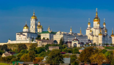 СБУ та поліція влаштували обшуки в Почаївській лаврі