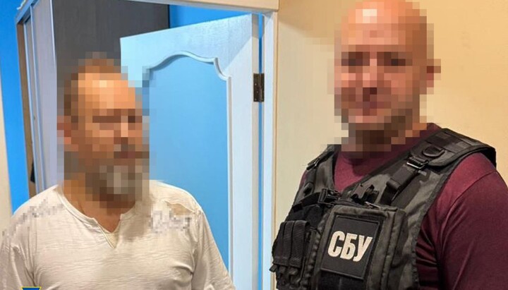 <p>За запевненнями СБУ, священник УПЦ хотів передати свої проповіді Патріарху РПЦ. Фото: СБУ</p>