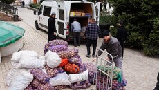 У Святогірську лавру привезли гуманітарну допомогу з Волинської єпархії УПЦ