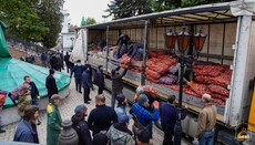 З Чернівецької єпархії на Донбас доставили 27 тонн гуманітарної допомоги