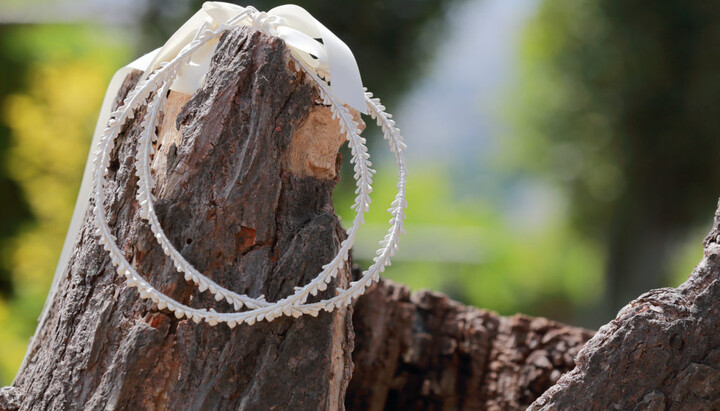 Wedding symbols. Photo: Orthodoxia News Agency