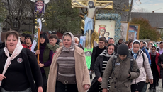 На Буковине прошел крестный ход во Владимирский монастырь в Коленковцах