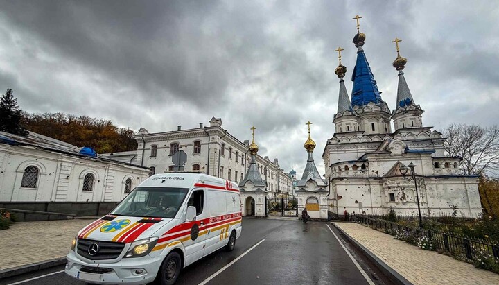 Dnipro Eparchy delivers humanitarian aid to Sviatohirsk Lavra