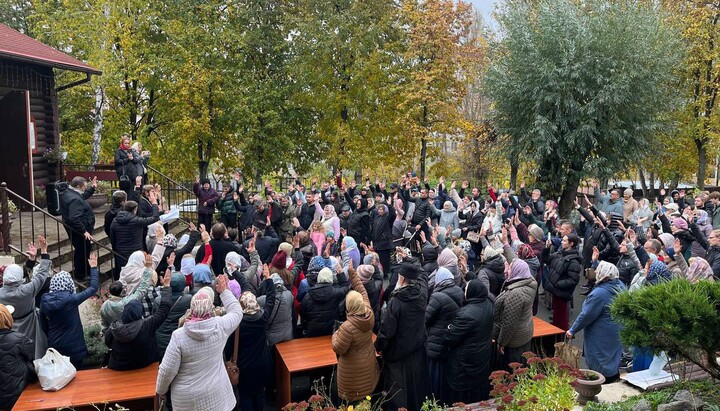 Пантелеимоновская община УПЦ в Вышгороде. Фото: Фейсбук протоиерея Дионисия Денисенко