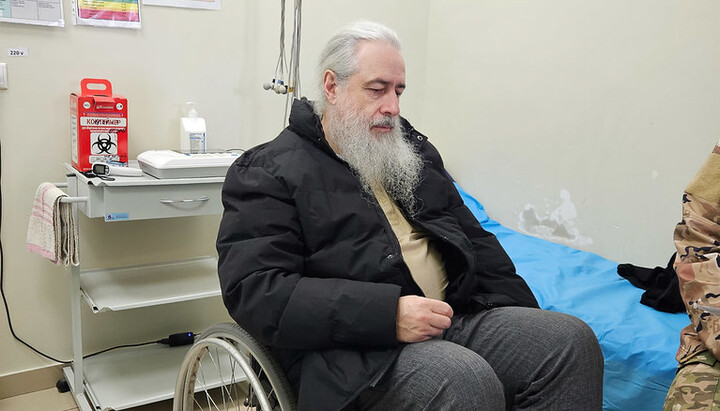 Митрополит Арсений в больнице. Фото: Святогорская лавра