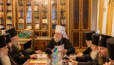 В Молдове лишили сана 11 священников за переход в Румынскую Церковь