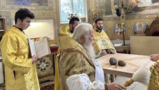 Metropolitan Mark of Khust consecrates altar in Lypcha village