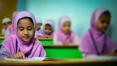 В Британии учителя уволили за слова, что Англия – христианская страна