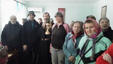 Священник причастил подопечных психоневрологического интерната Любомировки