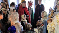 У Крутах гнаний прихід УПЦ зустрів Різдво в пристосованому приміщенні