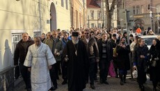 В Праге на Крещение освятили воды Влтавы