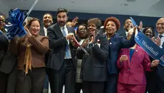 Ο νέος δήμαρχος της Νέας Υόρκης άνοιξε ιατρικά κέντρα με πρόσβαση σε αμβλώσεις και αλλαγή φύλου