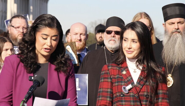 Политик США поблагодарила Вэнса и Луну за поддержку верующих УПЦ