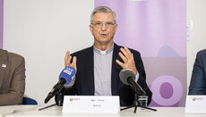 Епископ РКЦ Бельгии предложил рукополагать в священники женатых мужчин