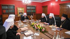 ПЦУ провела «синод» у захопленій у Митрополита Онуфрія резиденції в Лаврі