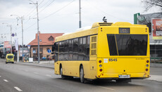 У Києві організують додатковий транспорт до кладовищ на Радоницю