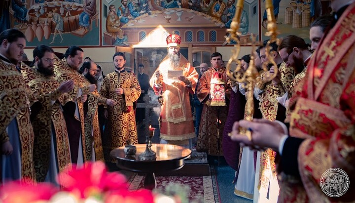 В УПЦ помолилися за упокій жертв російської атаки 18 квітня