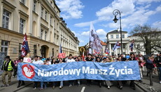 У Варшаві тисячі людей вийшли на Марш життя на захист сім'ї та віри