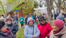 Соцвідділ УПЦ у Києві передав допомогу 100 сім'ям переселенців