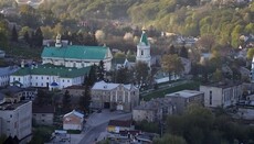 Суд вынес решение об изъятии корпусов монастыря УПЦ в Кременце