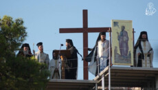 Archbishop of Athens Celebrated Vespers at the Site of the Apostle Paul's Preaching