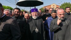 Власти Армении включили отставку Католикоса в программу правительства