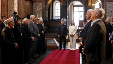 Οι Ζελένσκι προσευχήθηκαν σε διαθρησκειακή δέηση στην Αγία Σοφία του Κιέβου