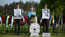Заступник глави МЗС Польщі попередив Україну про проблеми через закон про пантеон