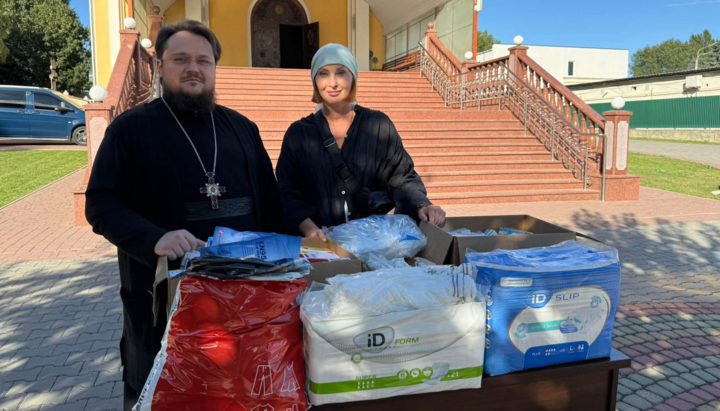 Хмельницька єпархія передала допомогу Святогірській лаврі. Фото: Хмельницька єпархія