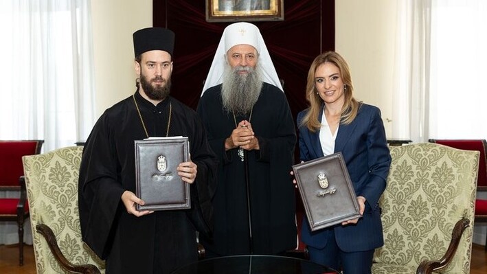Οι αρχές υπέγραψαν συμφωνία υποστήριξης της φιλανθρωπίας της Σερβικής Εκκλησίας. Φωτογραφία: Σερβική Εκκλησία