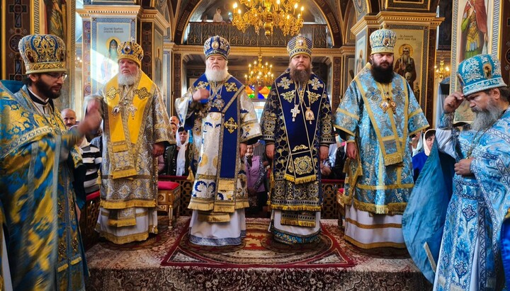 Ієрархи УПЦ відзначили престольне свято кафедрального собору у Кропивницькому. Фото: Кіровоградська єпархія